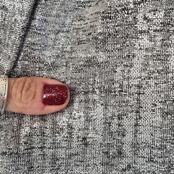 Troupe, Size L, Silver, Black and White, Draped Cap Sleeve Blouse - Picture 4 of 7